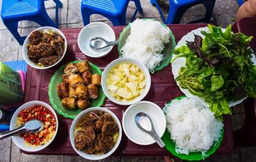 Vietnam Food Tour For Family 17 days